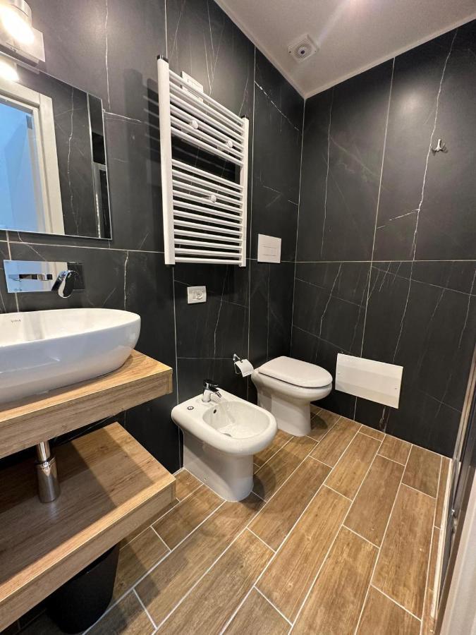 San Ferdinando Suite Room Napoli Ngoại thất bức ảnh