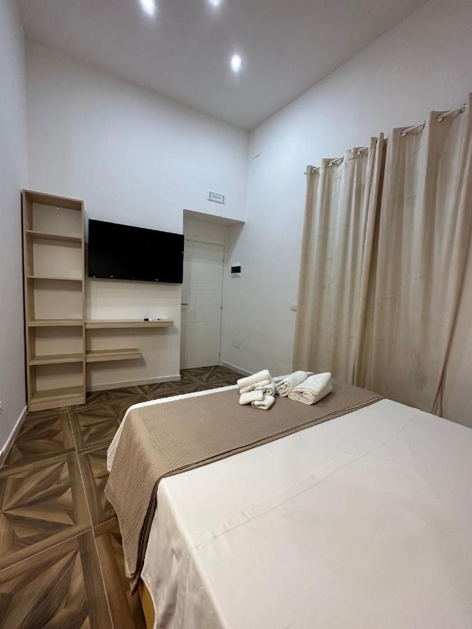 San Ferdinando Suite Room Napoli Ngoại thất bức ảnh