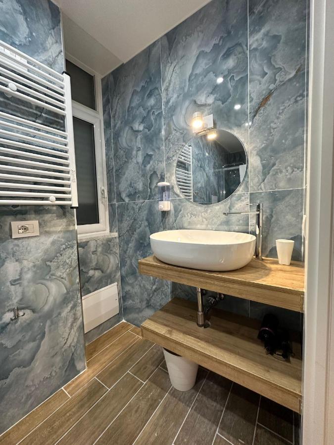 San Ferdinando Suite Room Napoli Ngoại thất bức ảnh