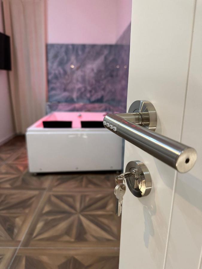 San Ferdinando Suite Room Napoli Ngoại thất bức ảnh